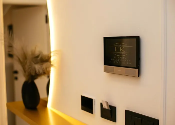 Fk Luxury Penthouse アパート Pakoštane